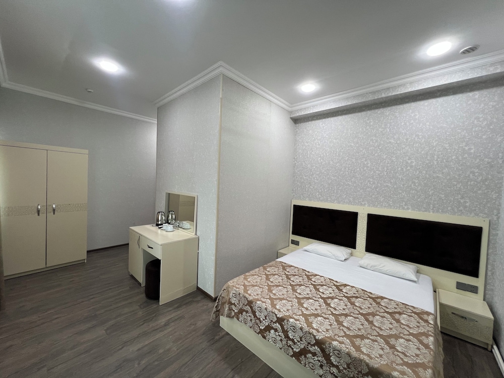 Economy Double or Twin Room photo 2