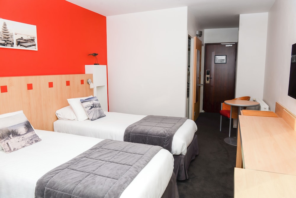 Superior Room, Partial Sea View