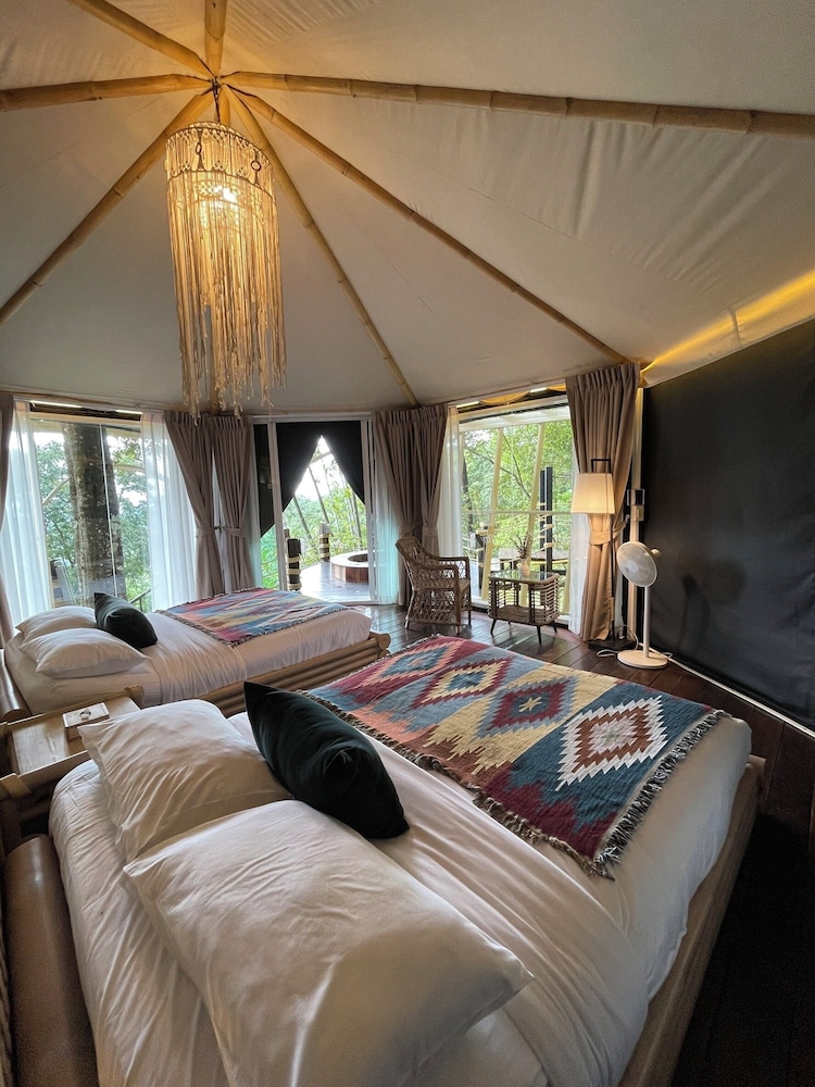Comfort Tent, Garden View photo 1