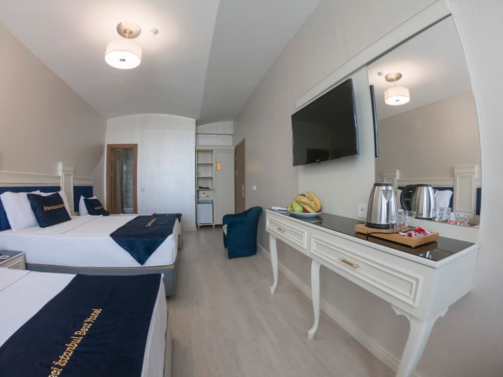 Quadruple Room photo 2