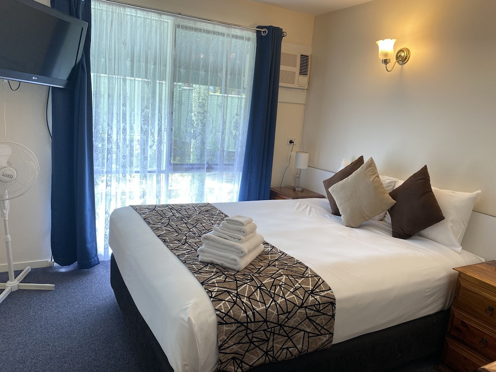 Deluxe Suite, 1 Bedroom, Non Smoking, Kitchen photo 1