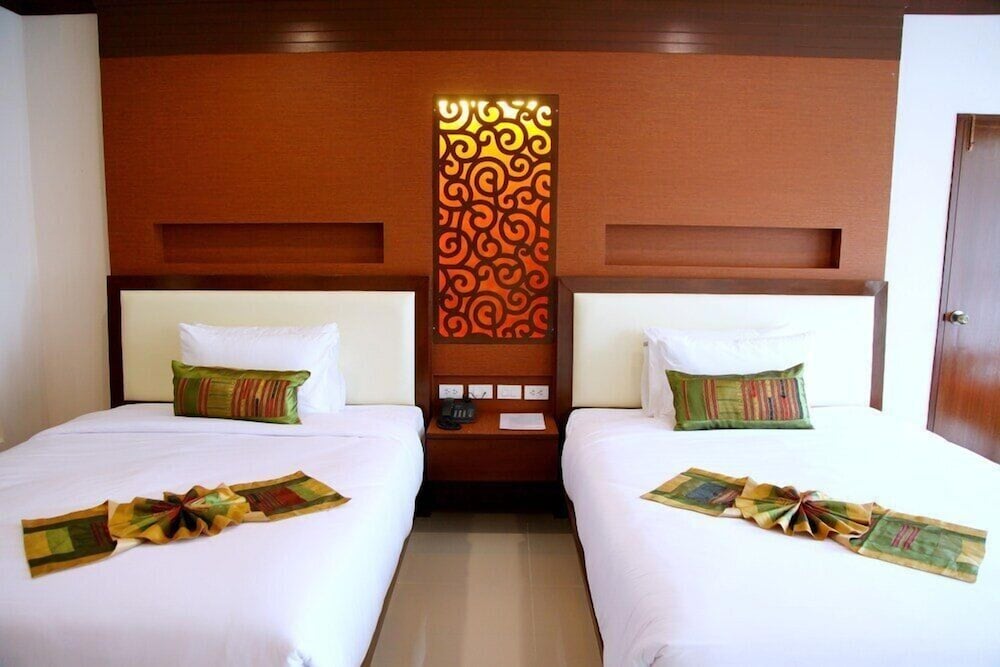 Family Suite, Pool View photo 3