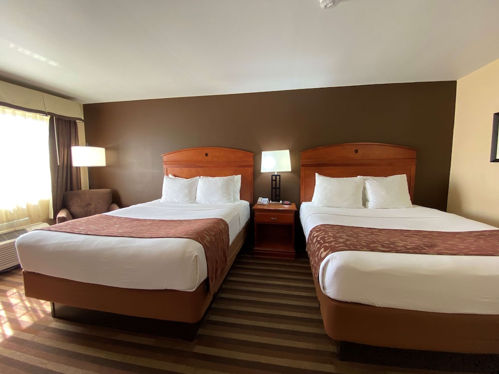 Standard Room, 2 Queen Beds, Non Smoking photo 3