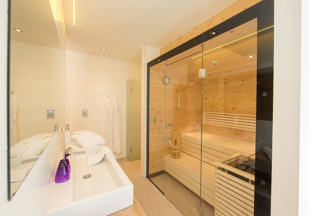 Deluxe Suite, 1 Bedroom, Sauna (Zur Wohltat mit Bio-Sauna)