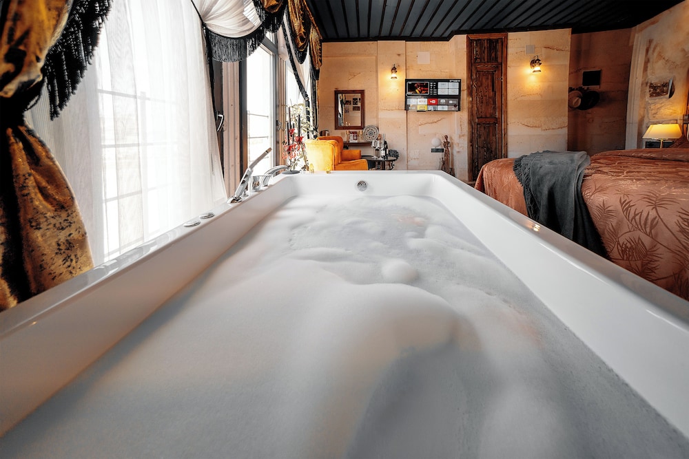 Jacuzzi Deluxe - Photo 27