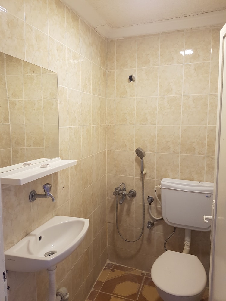Standard Triple Room, Non Smoking photo 2