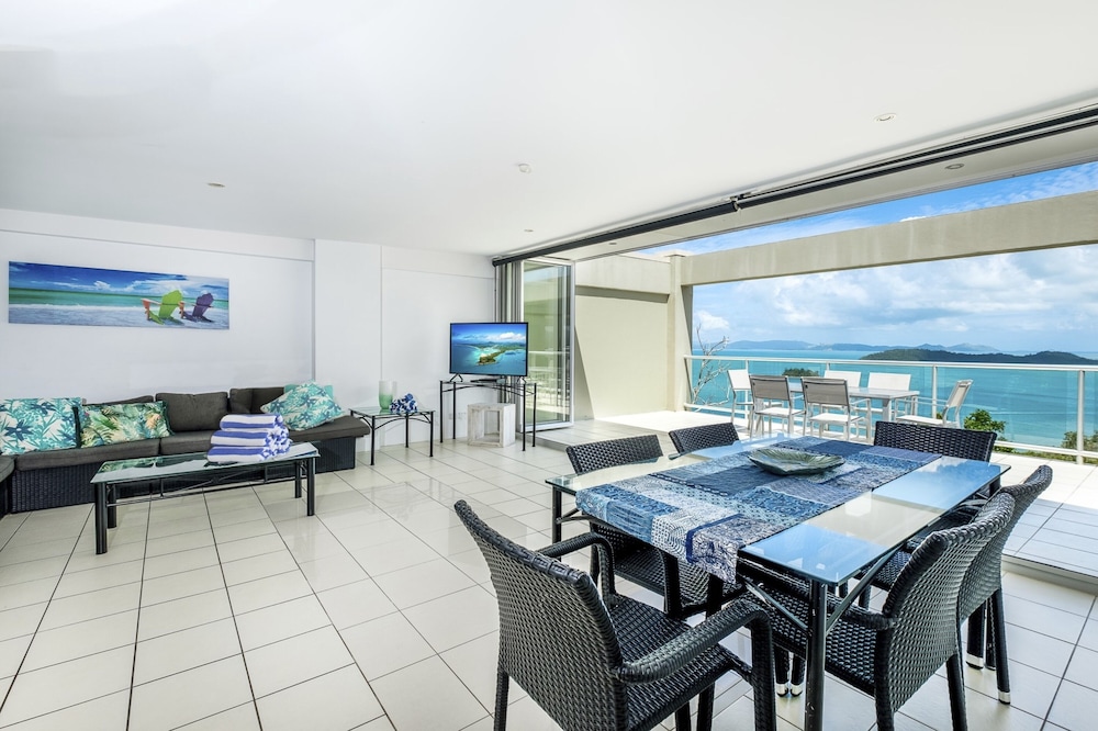 3 Bedroom Apartment Ocean Villa 02 photo 3