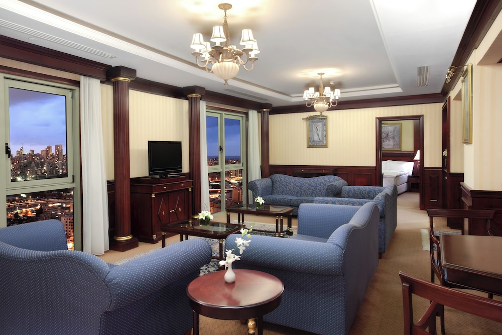 Presidential Suite photo 3