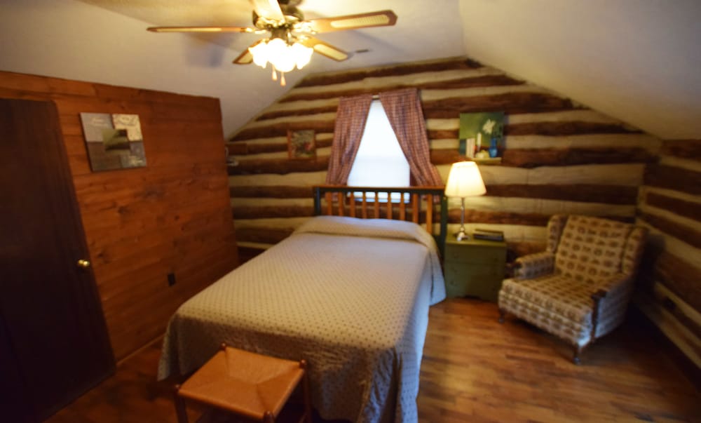 Rose River Cabin