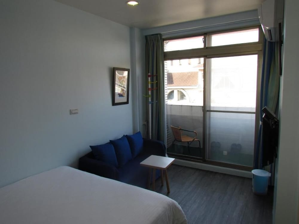 Standard Double Room (303-4f) photo 2