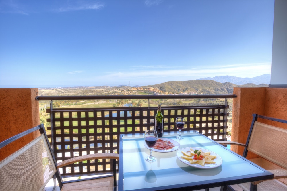 Superior Double Room (Golf/Pool view)