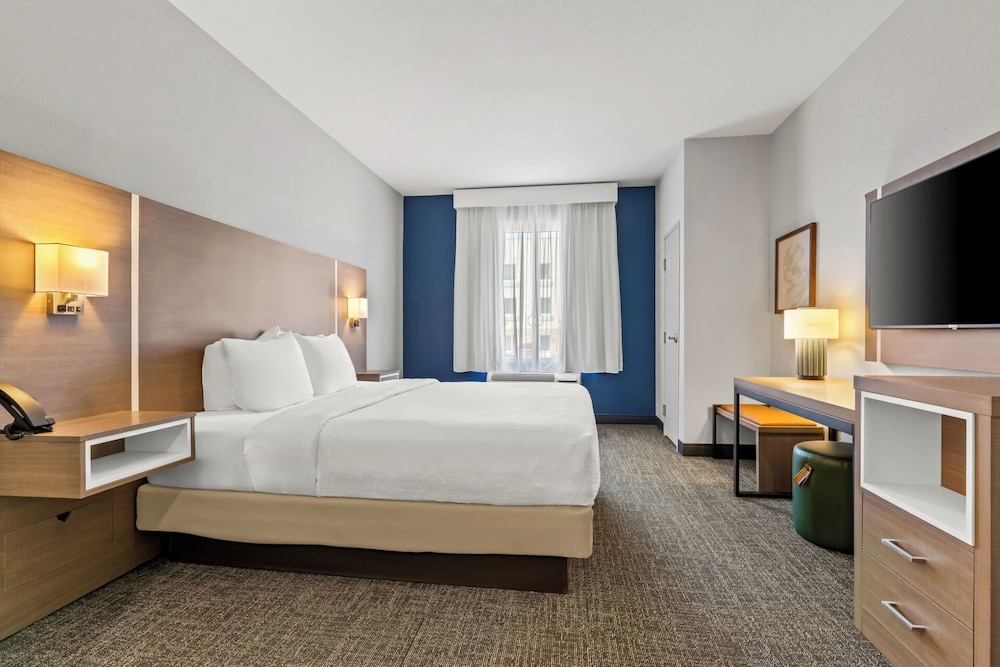 Room, 1 King Bed - Photo 1