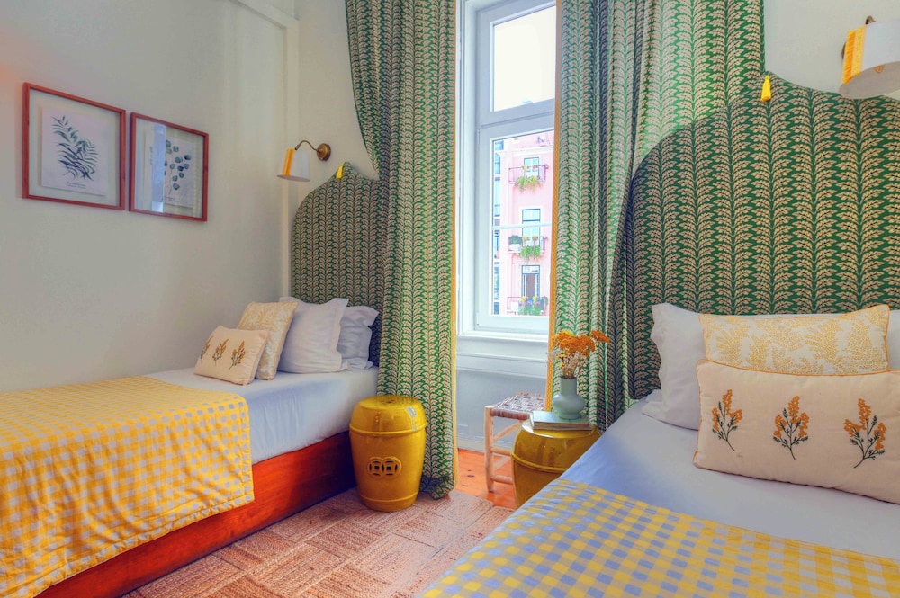 Economy Twin Room, Courtyard View