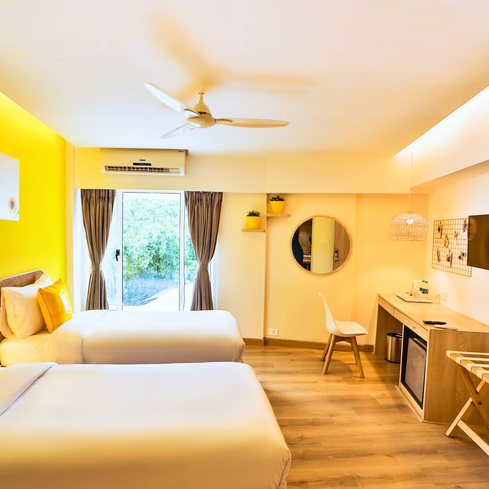 Standard Twin Room - Photo 1