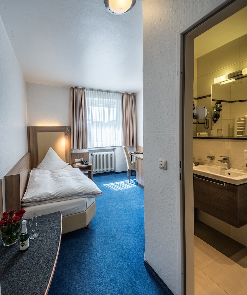Single Room photo 1
