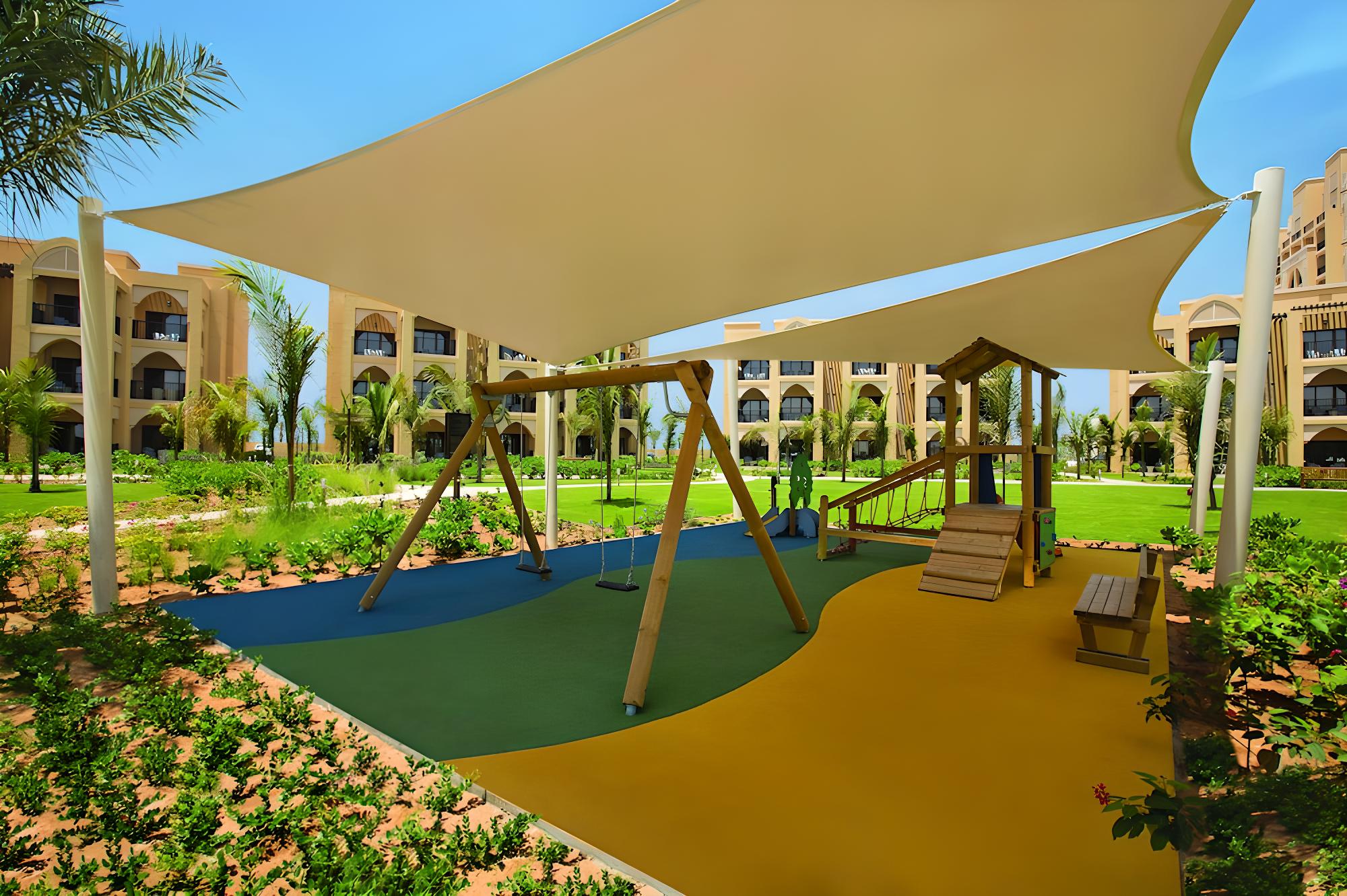 Deluxe Room, 2 Twin Beds, Garden View photo 2