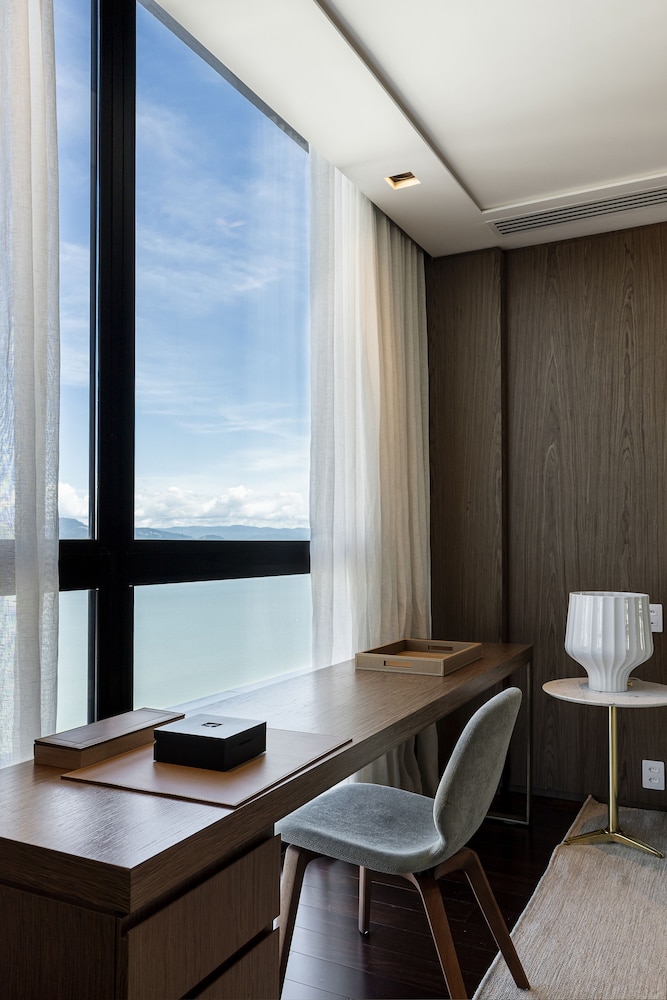 Suite LK Joy