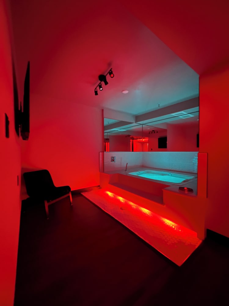 Deluxe Suite (Jacuzzi) photo 3