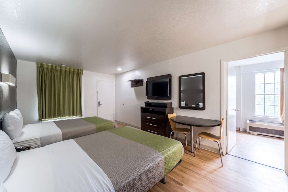 Deluxe Room, 2 Double Beds, Non Smoking, Kitchenette - Photo 1
