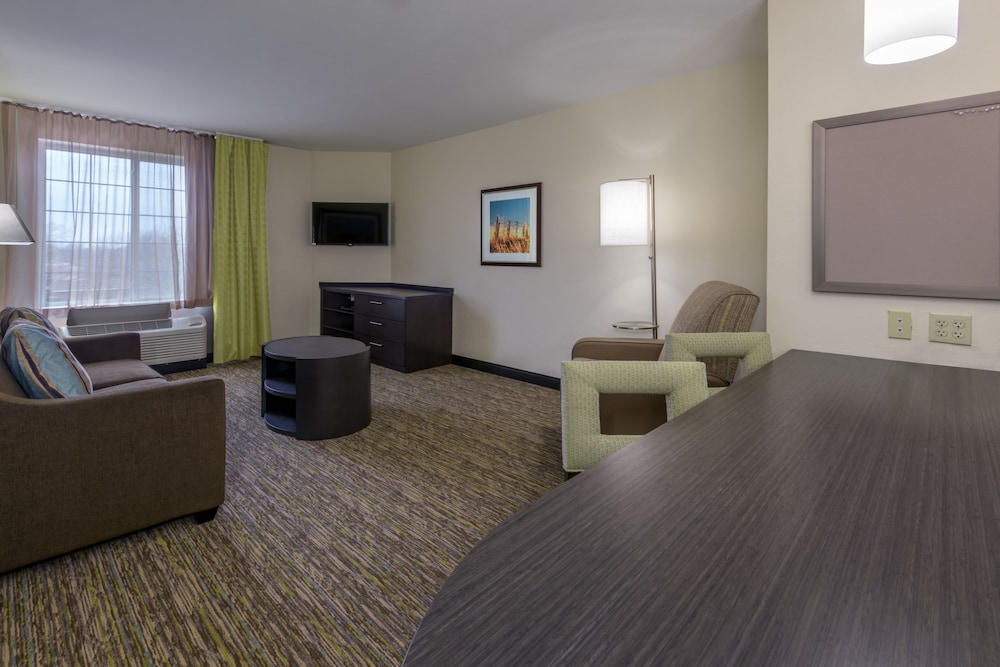 Suite, 1 Bedroom photo 2