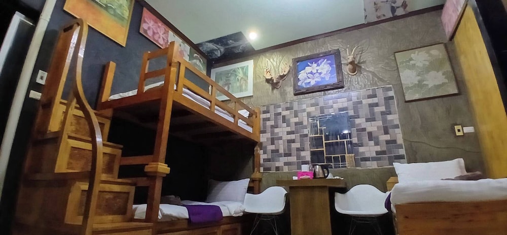 Deluxe Triple Room, Garden View