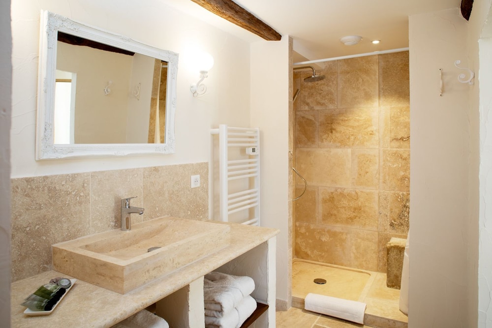 Comfort Double Room (Chambre Zelie) photo 2