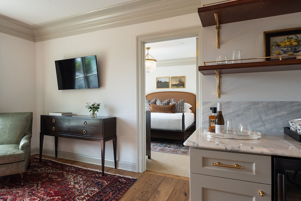 Classic Suite (King)