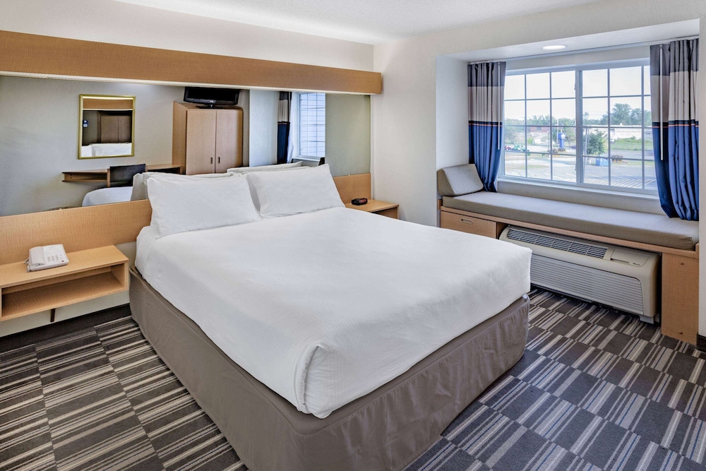 Room, 1 Queen Bed, Non Smoking - Photo 1