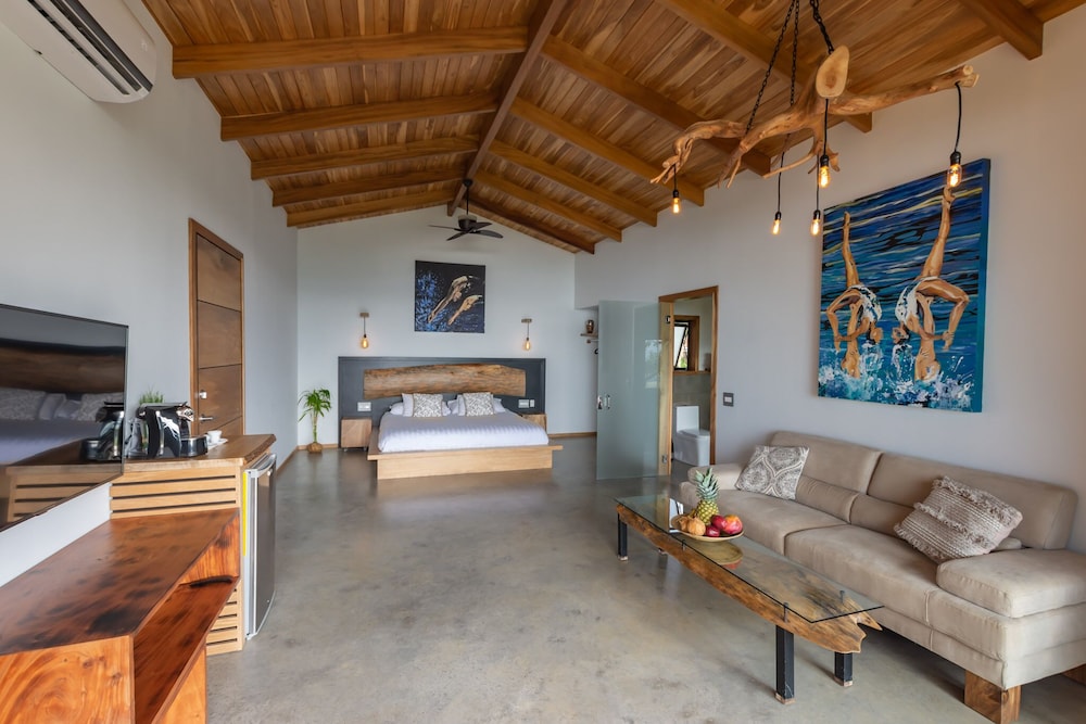 Quartz Studio Villa
