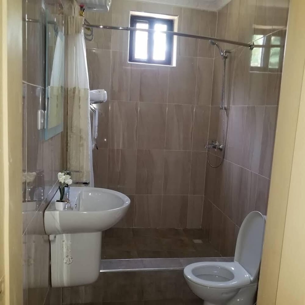 Deluxe Double Room, 1 Queen Bed photo 2