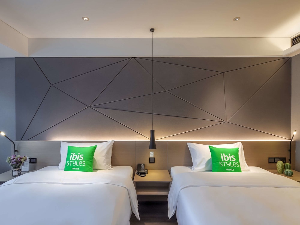 Deluxe Twin Room photo 1