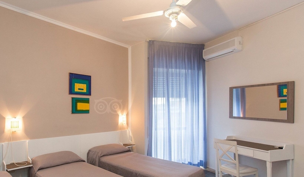 Double Room, 2 Twin Beds photo 1