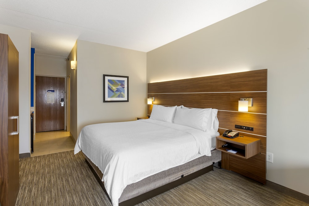Standard Room, 1 Queen Bed - Photo 2