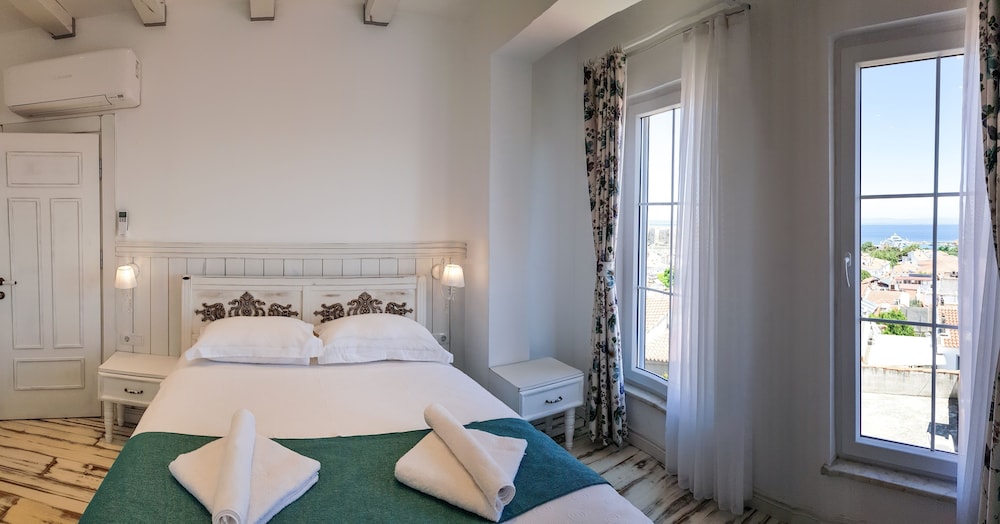Deluxe Triple Room, Sea View, Sea Facing