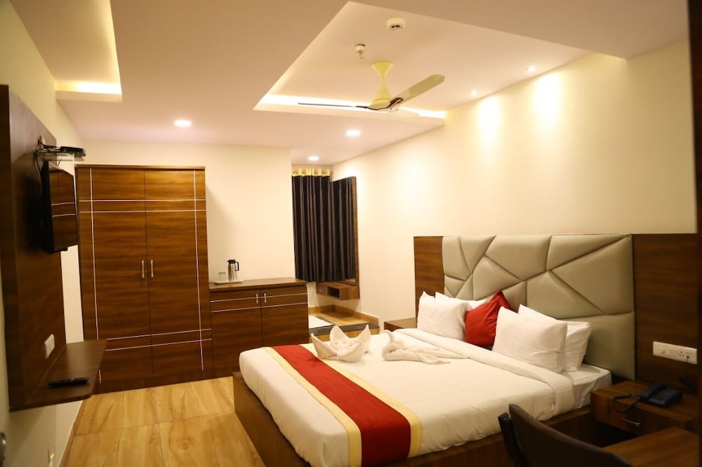 Standard Room, City View