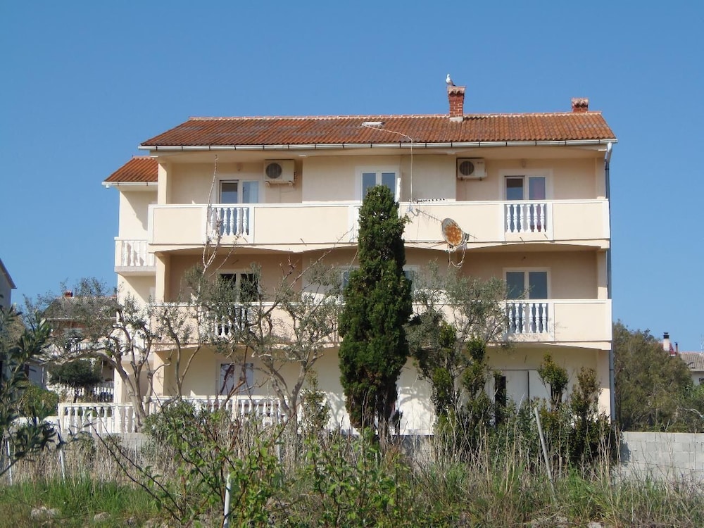 Apartment (Zoki - free parking - A2 veliki (2+2))