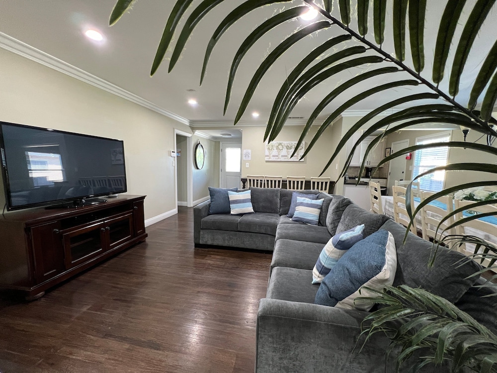 House, Multiple Beds, Pool Access, Ocean View (Destination #04)