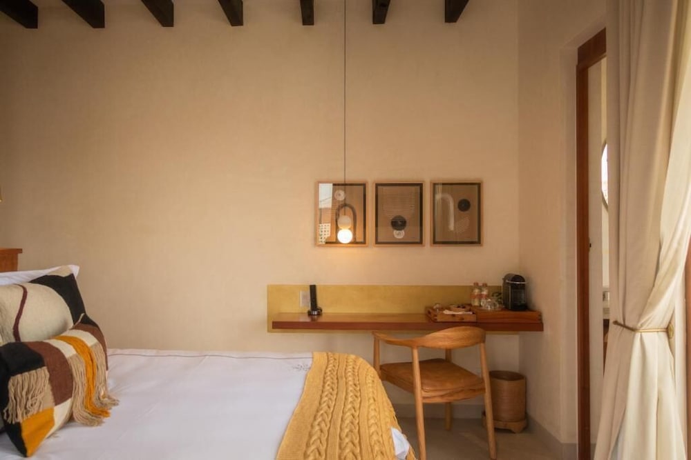 Comfort Suite photo 2