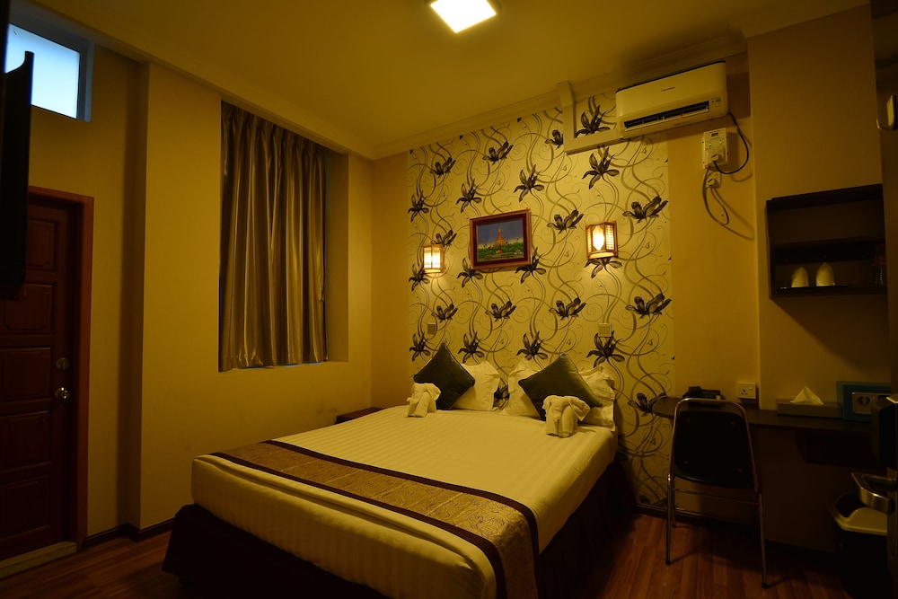 Superior Double or Twin Room photo 2