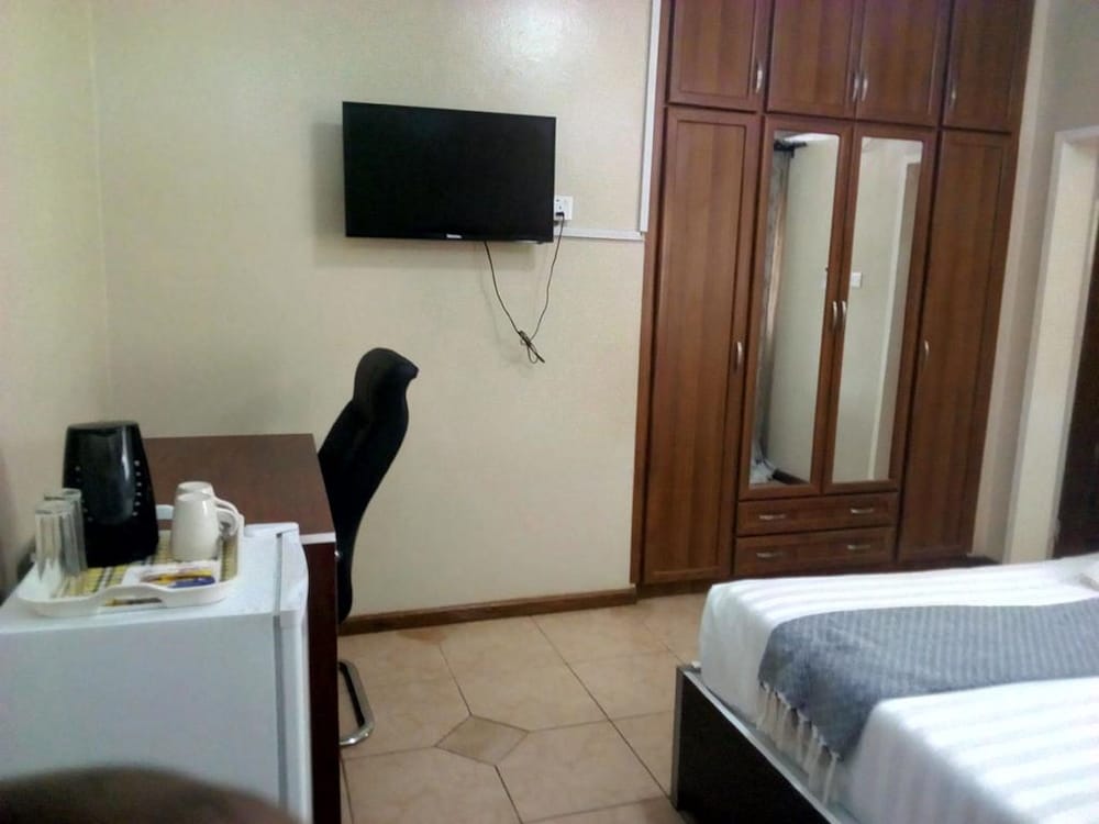 Double or Twin Room photo 1