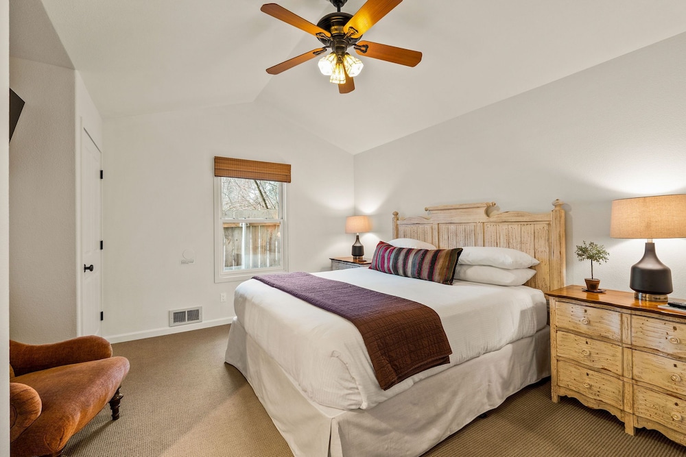 Wooded King Cottage photo 2