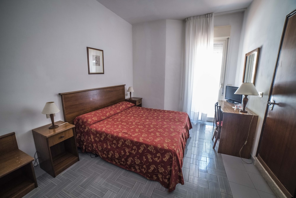Standard Room, 1 Double Bed, Sea View photo 3
