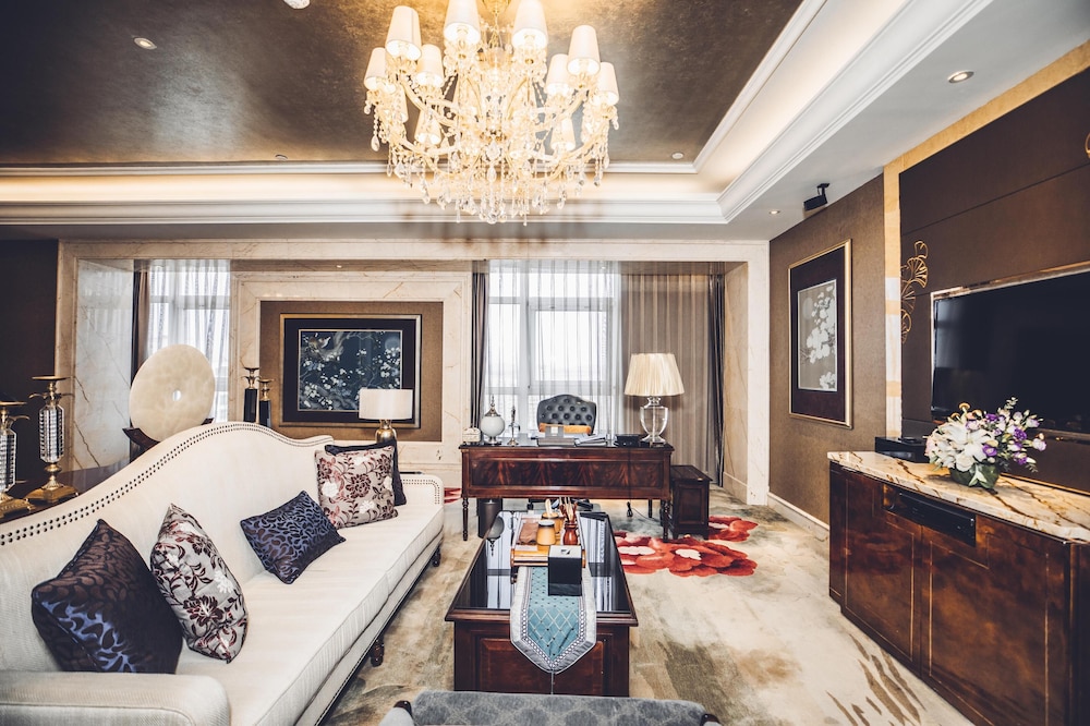 Executive Suite photo 2