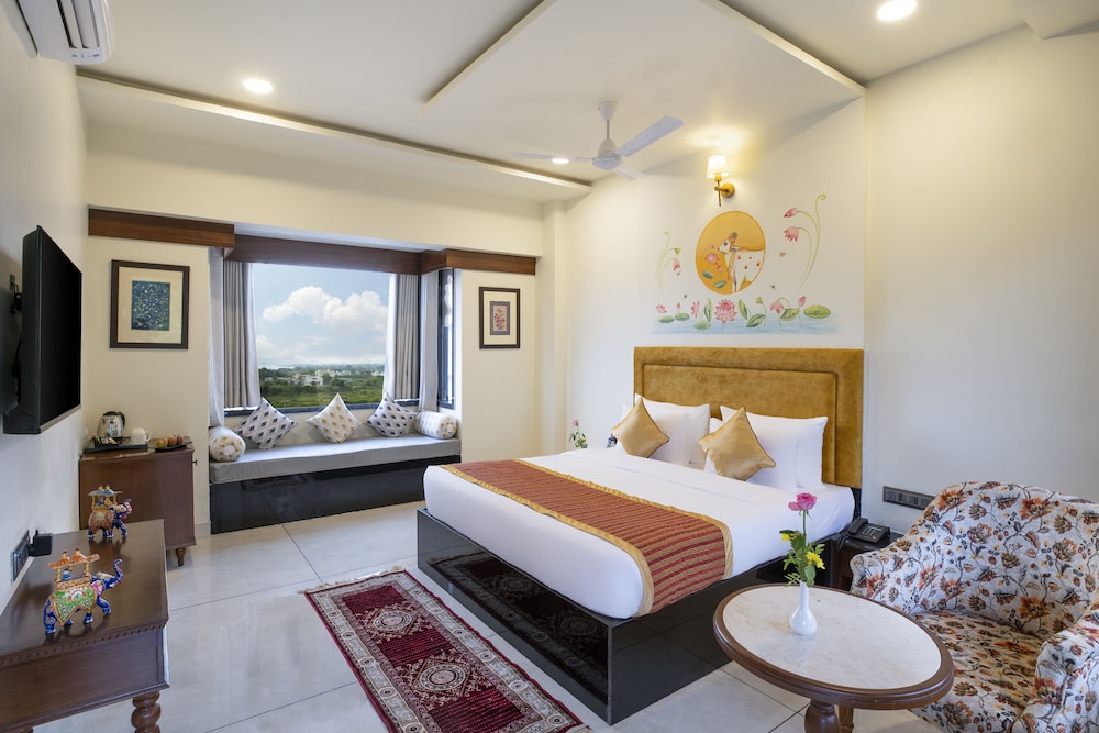 Mountain View Room - Photo 3