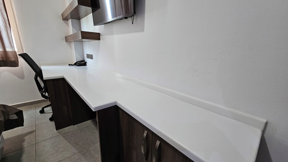 Business Suite photo 1