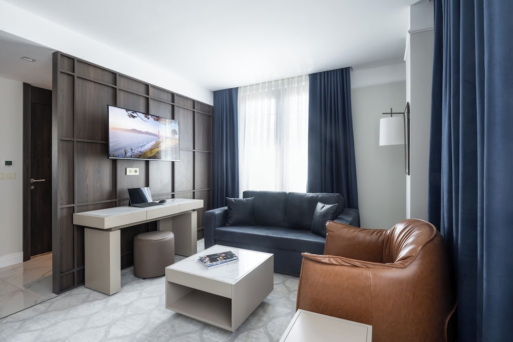 Superior Studio Suite photo 3