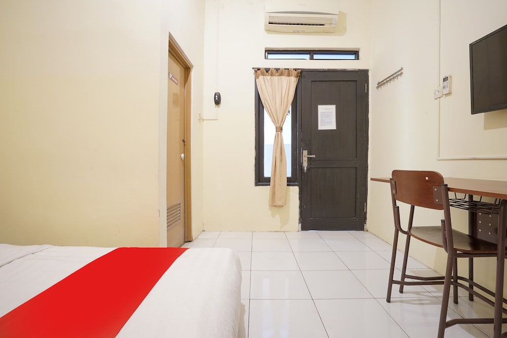 Deluxe Double Room - Photo 9