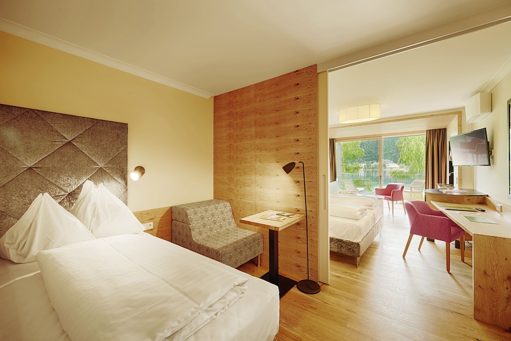 Superior Double Room, Balcony, Lake View photo 1