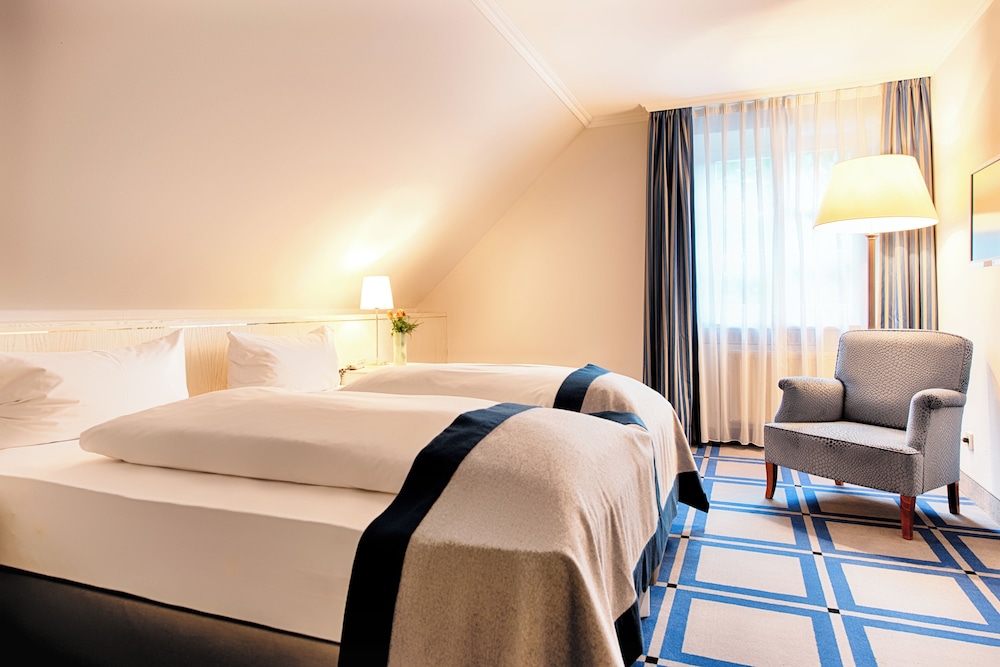 Superior Twin Room, 2 Twin Beds - Photo 2