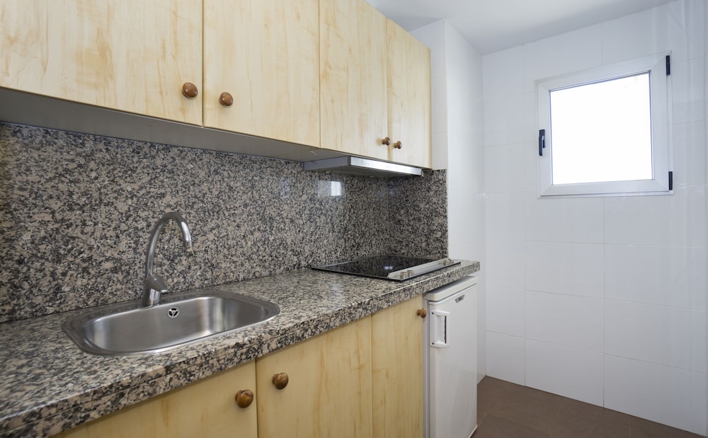 Apartment, 1 Bedroom, Partial Sea View photo 2